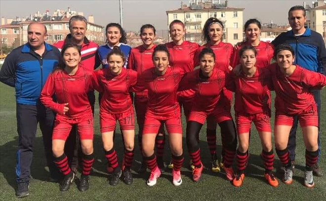 Kadınlar, Alpler Gençlikspor´u Ağırlayacak