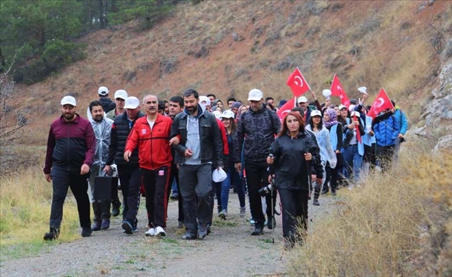 Macera Parkında Doğa Yürüyüşü 