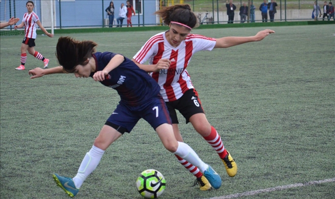 Gazi Lisesinden İlk Mağlubiyet