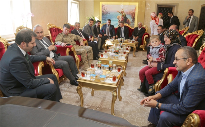 Vali İlçelerin Derdini Dinledi