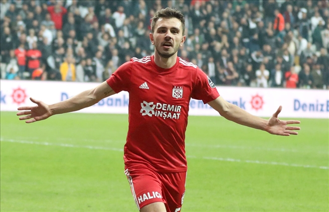Emre Gol Sayısı 3 Yaptı