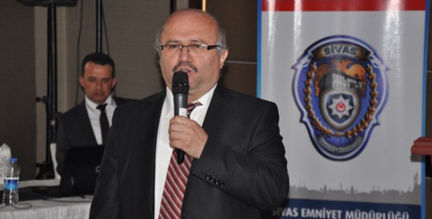 Hepsi Türk Düşmanı