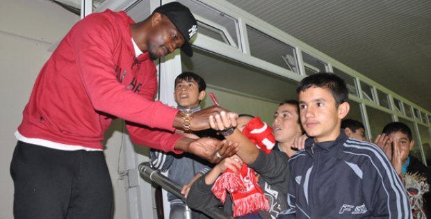 Futbolculara Yoğun İlgi