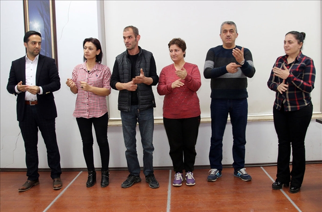 Hastane Personeli İşaret Dili Öğreniyor