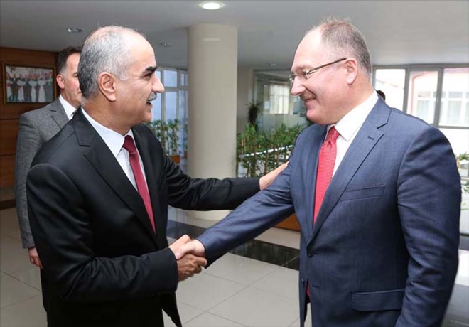 Sivas´a Hizmet Edeceğiz