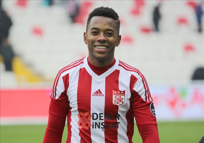 Robinho´dan Cimbom´a Gözdağı