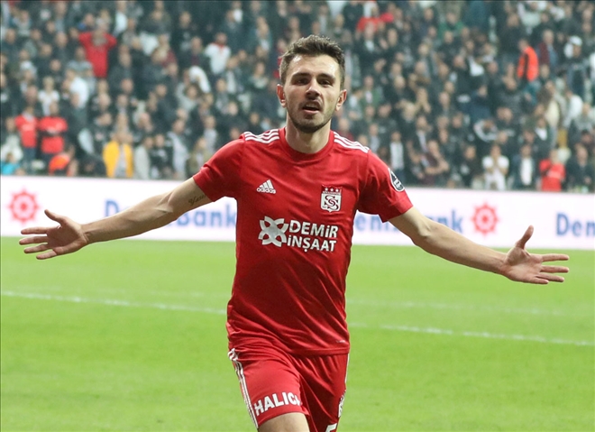 Emre´ye Teklif Yağıyor