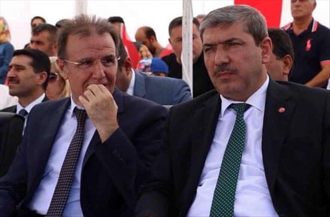 Kılıç Gitti, Tunç Geldi