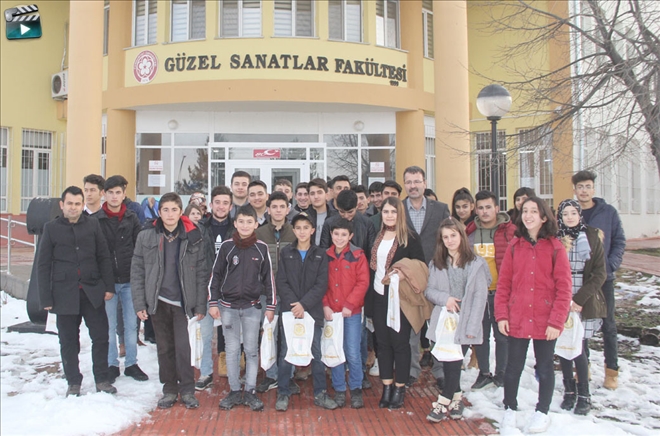Lise Öğrencilerinden Üniversite Ziyareti--Video