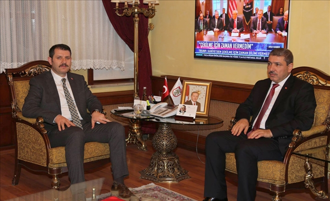 Vali Ayhan, Tunç´a Başarılar Diledi