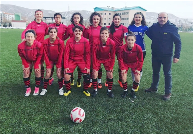 Yiğido Kızlar Yenilgiyle Döndü
