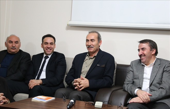 Edebiyat Gönülden Çıkar