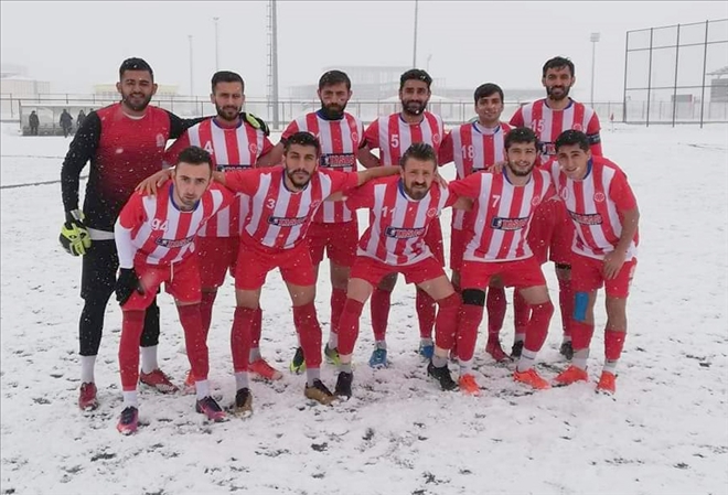 CÜSK Lider Tamamladı