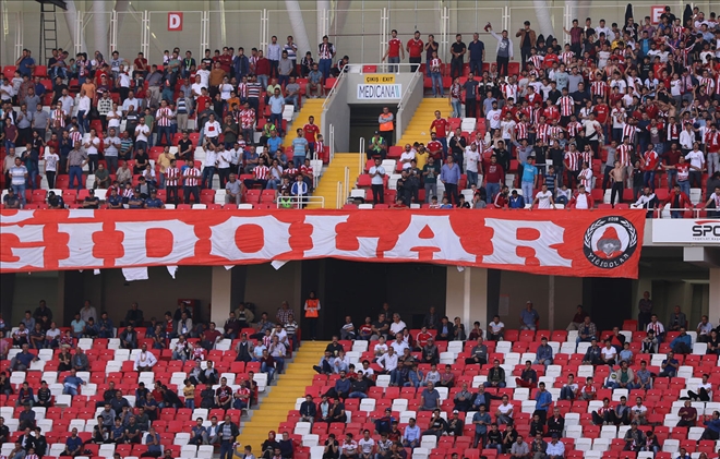 Misafir Tribünü 26 Lira