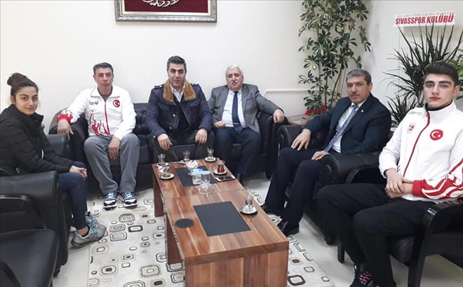 Başarılı Sporculardan Ziyaret