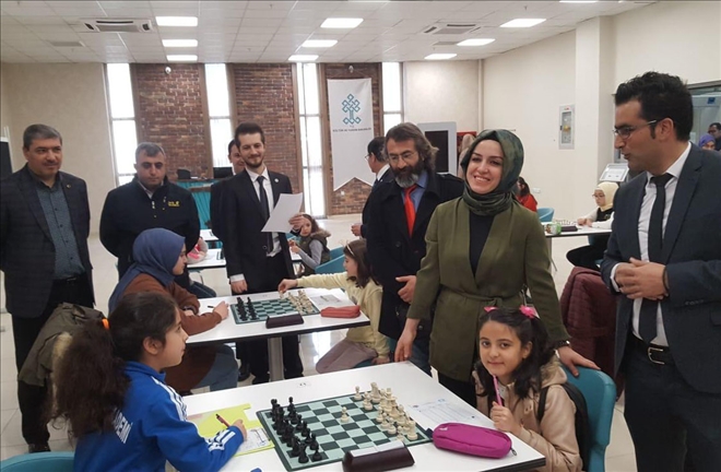 Açılış Hamlesi Ayhan´dan