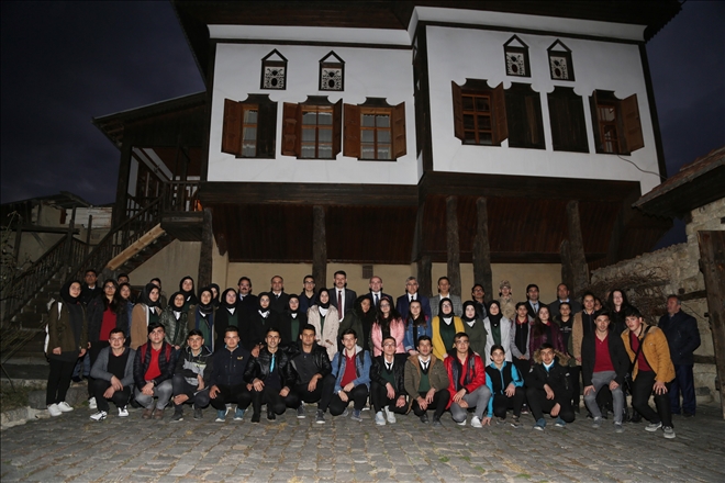 Devletinize Bağlı Olun