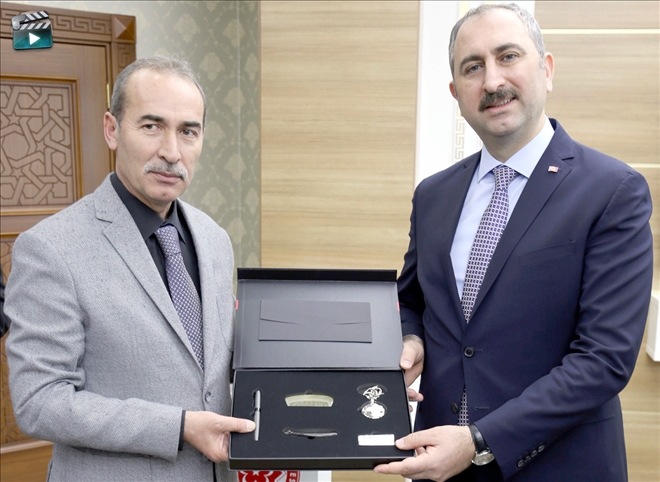 Gül´den Rektör´e Ziyaret--Video