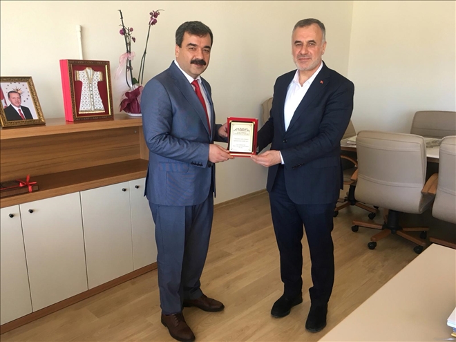 İş Adamlarından  Rektör´e Ziyaret
