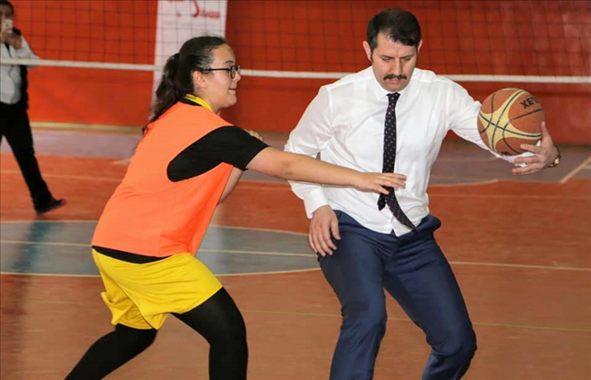 Bu Vali Başka Vali!