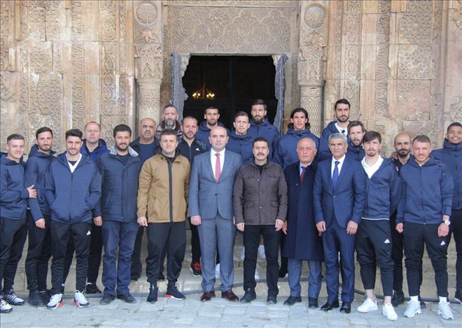 Yiğidolar Divriği´yi Gezdi