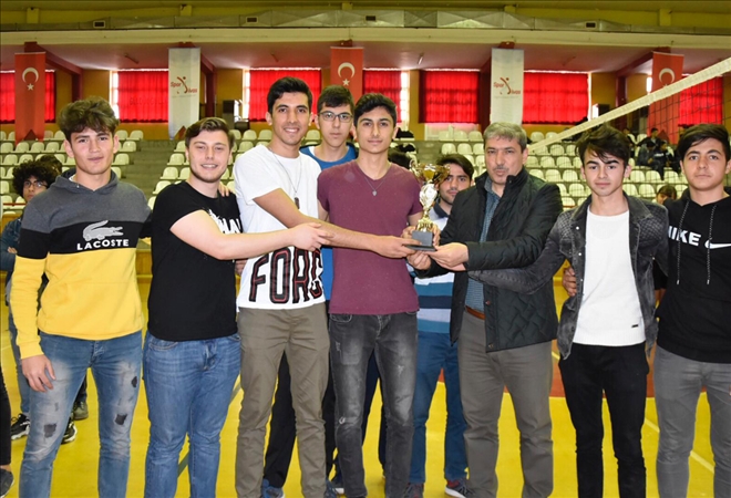 Çimentospor Şampiyon Oldu