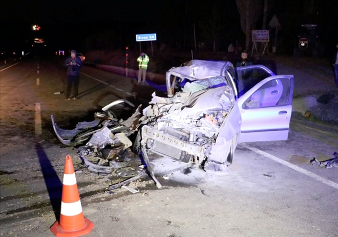 Beton Mikseri Otomobili Biçti: 5 Yaralı