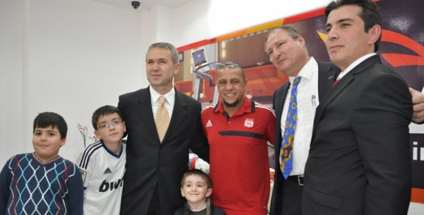 Carlos İzdihamı