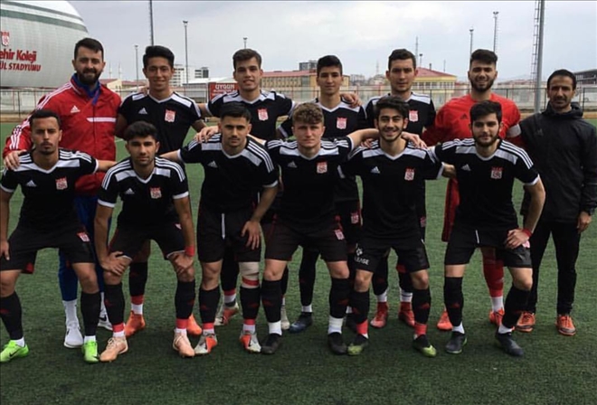 U19 3 Attı, 3 Aldı
