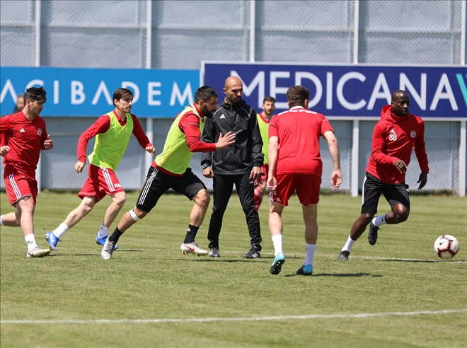 Yiğidolar Topbaşı Yaptı