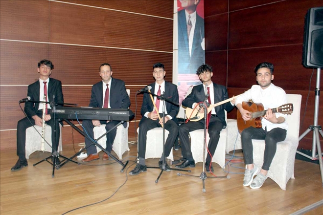 İzleyenleri Büyüledi