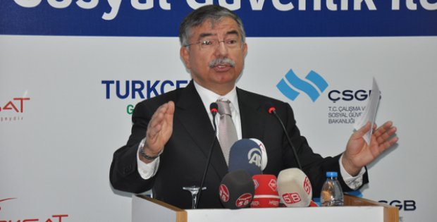 Bakan Yılmaz, Kaçakları Uyardı