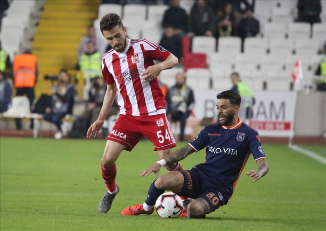 YİĞİDO, BAŞAKŞEHİR´İ ERİTTİ (0-0)