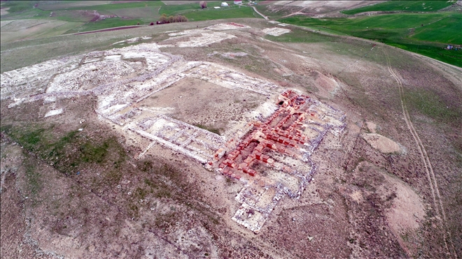 Anadolu´da Unutulan Hitit Kenti 