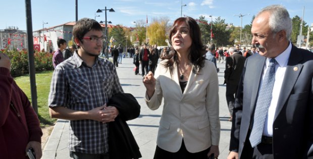 CHP Başkan Adayı Heper, Vatandaşlarla Sohbet Etti