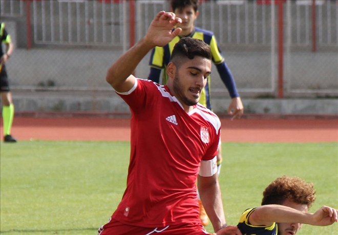 Gollere Sarıkaya İmzası