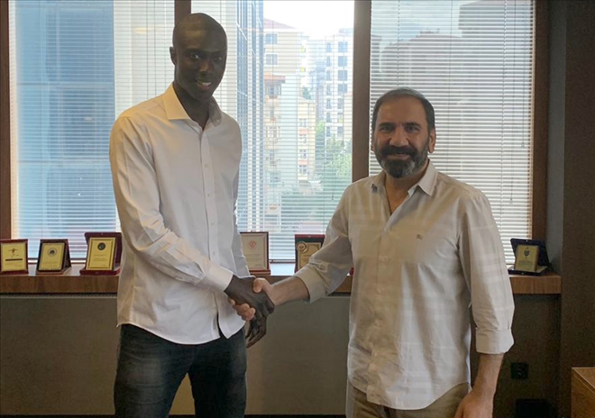 Mamadou Yiğido Oldu