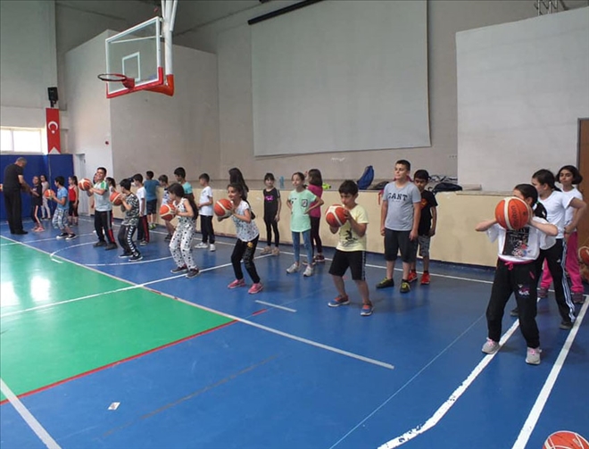 Basketbol Antrenmanları Sürüyor