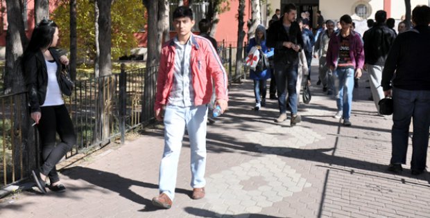 Sürücü Adayları Sınava Girdi