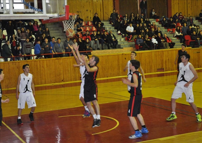Çocukları Basketbola Bekliyoruz