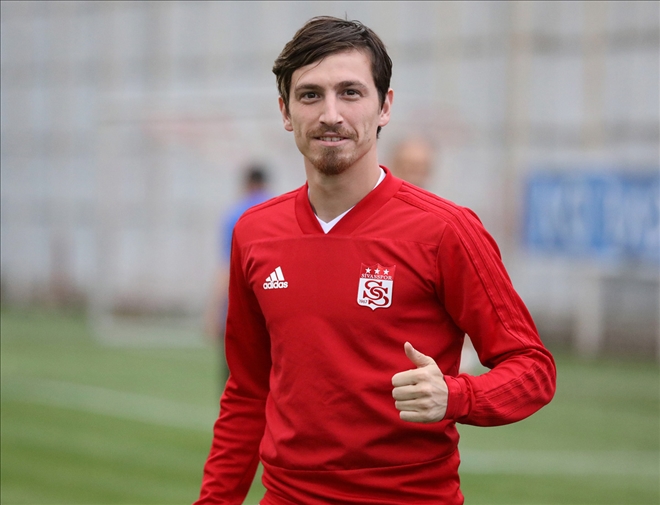 Denizlispor Mert Hakan´ı İstiyor