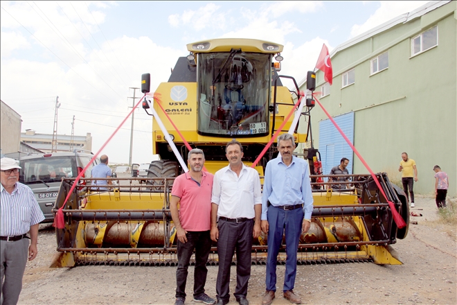 Biçer döver makinesi hizmete başladı