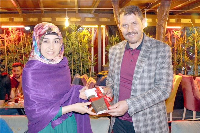 Kafe işletmecisinden  örnek davranış