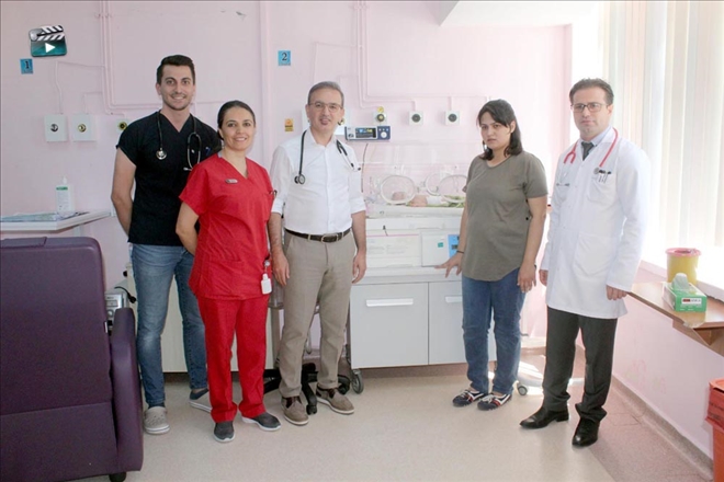 PARMAK BEBEK YAŞAMA TUTUNDU--VİDEO