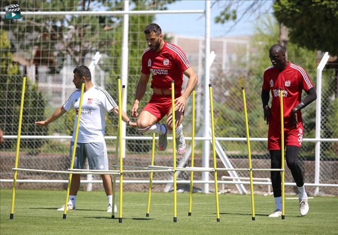 Sivasspor, İstasyon Çalıştı--Video