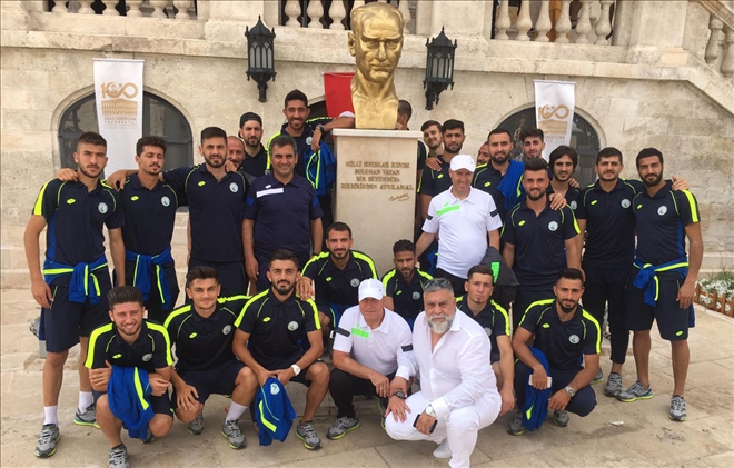 Futbolcular Tarihi Mekanları Gezdi