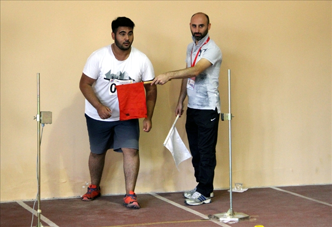 Adaylar Kıyasıya Mücadele Etti