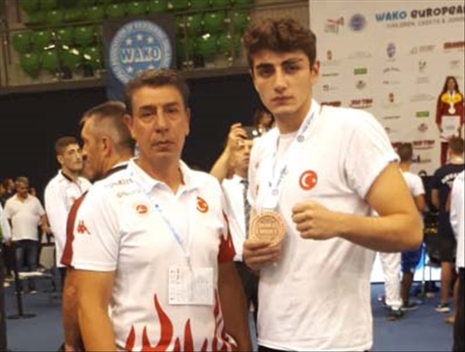 Talha Emir´den Tarihi Başarı!