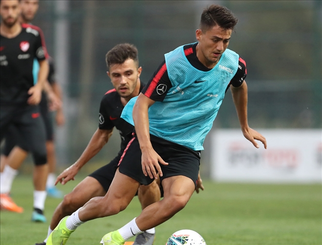 Emre, Milli Takımla Çalışıyor