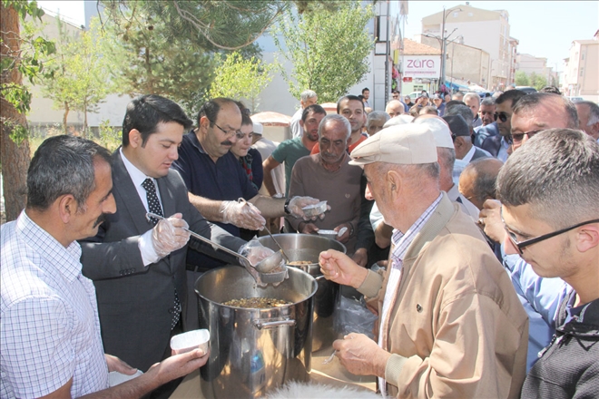 Zara´da Aşure İkramı 